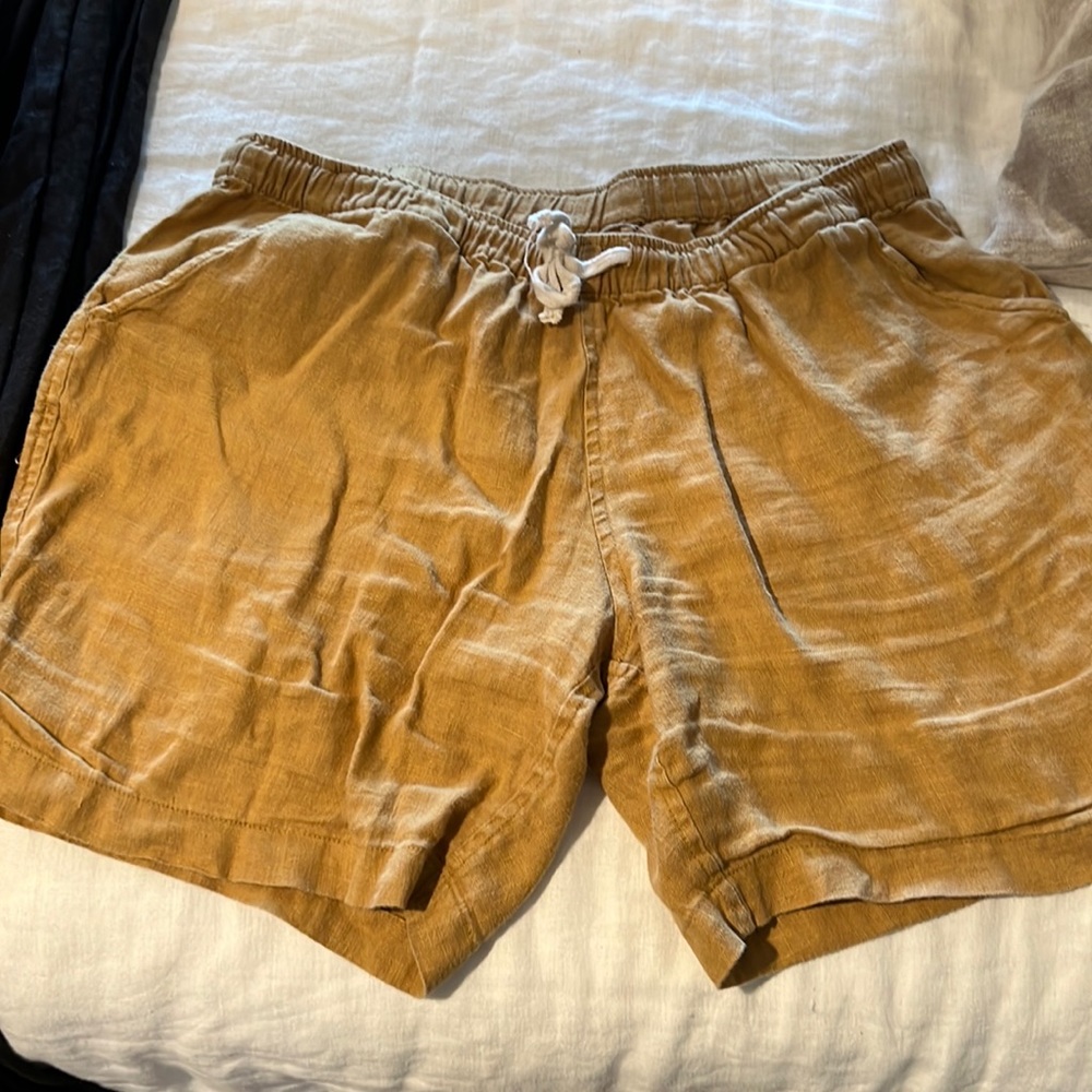 Men's Athletic Shorts in Tan